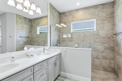 House in Bradenton, Florida 3 bedrooms, 209.96 sq.m. № 2239110 - photo 25
