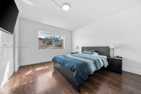 Condo in Weston, Florida, 2 bedrooms  № 1867533 - photo 16