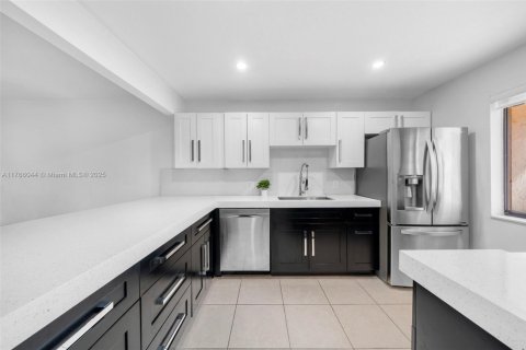 Condo in Weston, Florida, 2 bedrooms  № 1867533 - photo 5