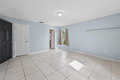 Villa ou maison à vendre à Deltona, Floride: 3 chambres, 120.59 m2 № 2419335 - photo 19