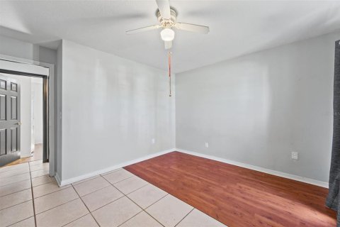 Villa ou maison à vendre à Deltona, Floride: 3 chambres, 120.59 m2 № 2419335 - photo 11