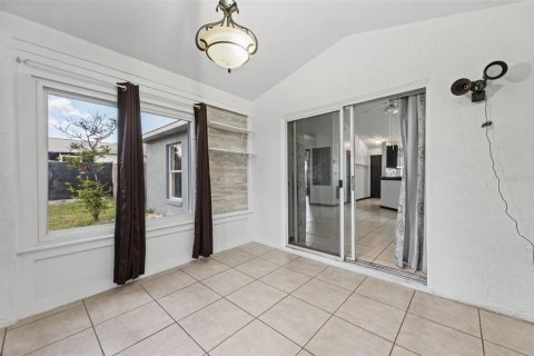 Villa ou maison à vendre à Deltona, Floride: 3 chambres, 120.59 m2 № 2419335 - photo 22