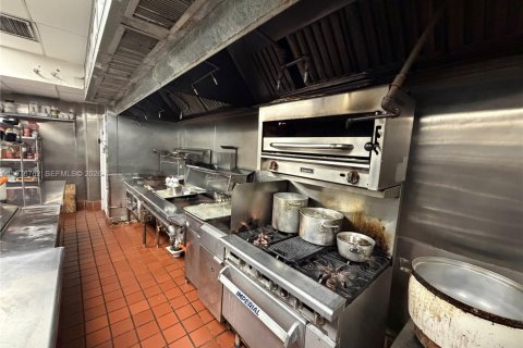 Propiedad comercial en Cooper City, Florida № 2090286
