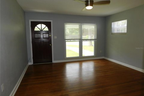 Villa ou maison à louer à Gainesville, Floride: 3 chambres, 95.88 m2 № 2148875 - photo 3