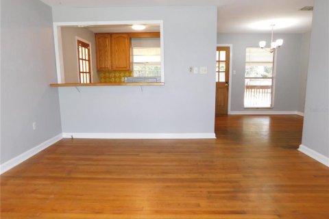 Villa ou maison à louer à Gainesville, Floride: 3 chambres, 95.88 m2 № 2148875 - photo 2