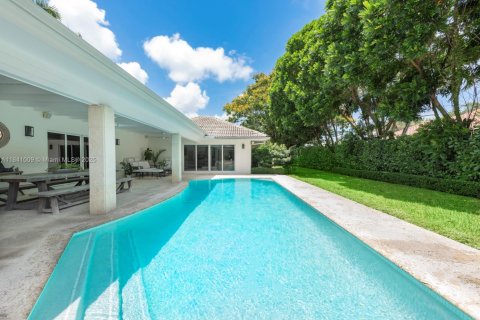 House in Palmetto Bay, Florida 5 bedrooms, 334.91 sq.m. № 1839241 - photo 30