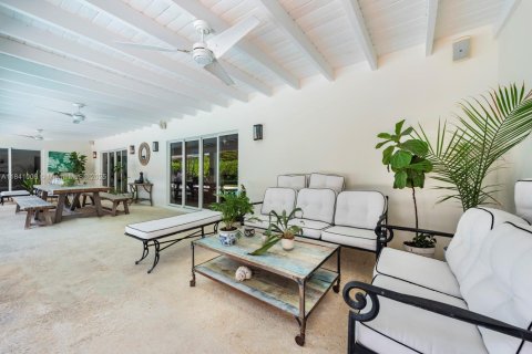 House in Palmetto Bay, Florida 5 bedrooms, 334.91 sq.m. № 1839241 - photo 28