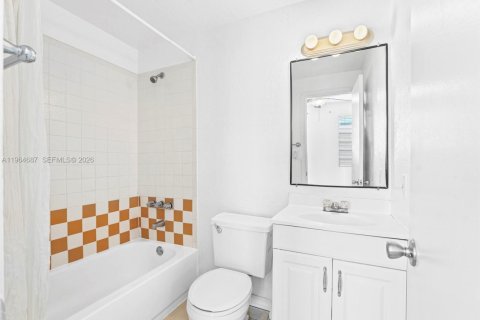 Снять в аренду кондоминиум в Майами-Бич, Флорида 2 спальни, 70.61м2, № 2028279 - фото 12