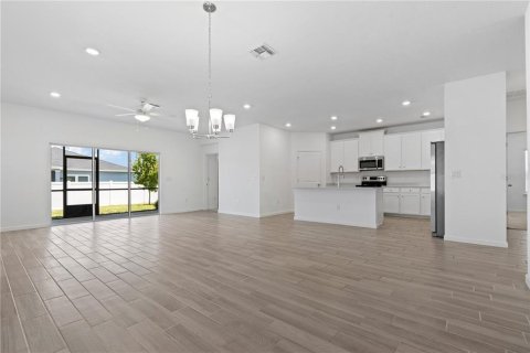 Villa ou maison à louer à Ocala, Floride: 4 chambres, 189.43 m2 № 2109265 - photo 9