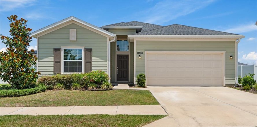 Villa ou maison à Ocala, Floride 4 chambres, 189.43 m2 № 2109265