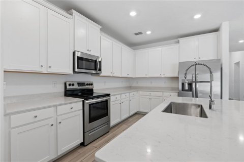 Villa ou maison à louer à Ocala, Floride: 4 chambres, 189.43 m2 № 2109265 - photo 12