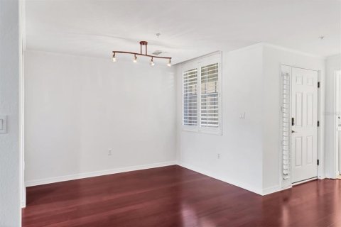Condo in Osprey, Florida, 2 bedrooms  № 1905117 - photo 15
