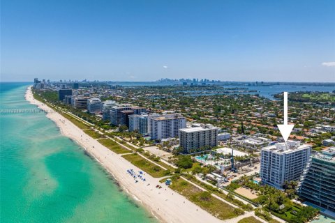 Copropriété à vendre à Surfside, Floride: 2 chambres, 118.64 m2 № 1743977 - photo 4