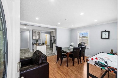 Casa en venta en Tampa, Florida, 3 dormitorios, 104.52 m2 № 2322537 - foto 5