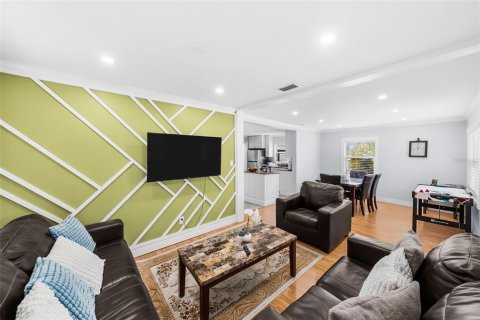 Casa en venta en Tampa, Florida, 3 dormitorios, 104.52 m2 № 2322537 - foto 7