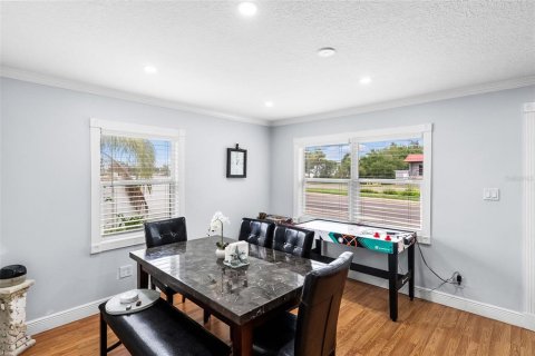 Casa en venta en Tampa, Florida, 3 dormitorios, 104.52 m2 № 2322537 - foto 10