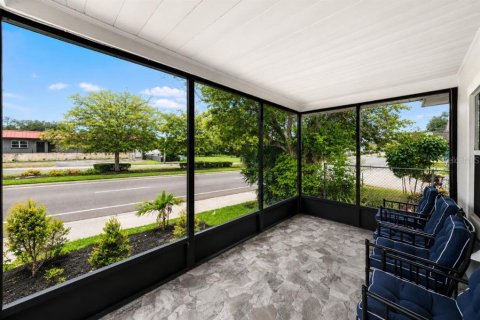 Casa en venta en Tampa, Florida, 3 dormitorios, 104.52 m2 № 2322537 - foto 4