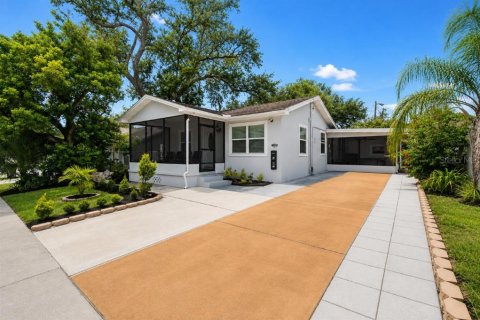 Casa en venta en Tampa, Florida, 3 dormitorios, 104.52 m2 № 2322537 - foto 2