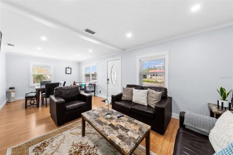 Casa en venta en Tampa, Florida, 3 dormitorios, 104.52 m2 № 2322537 - foto 8