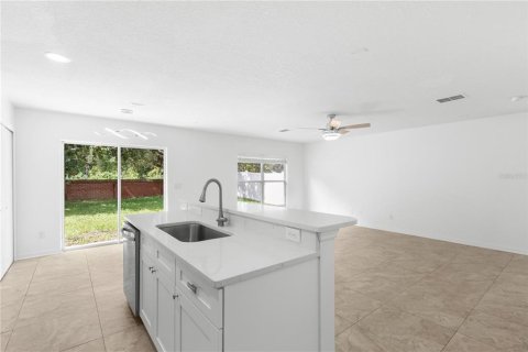 Villa ou maison à vendre à Winter Garden, Floride: 4 chambres, 149.2 m2 № 2414983 - photo 11
