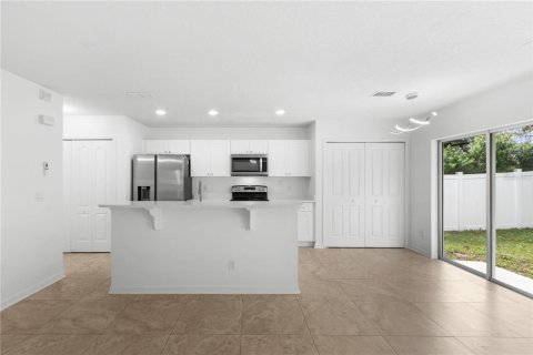 Villa ou maison à vendre à Winter Garden, Floride: 4 chambres, 149.2 m2 № 2414983 - photo 8