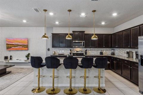 Villa ou maison à vendre à Davenport, Floride: 10 chambres, 408.68 m2 № 2143191 - photo 9