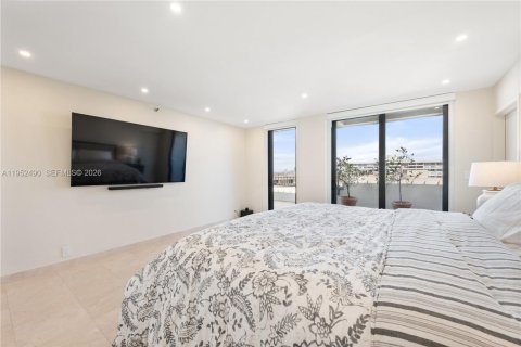 Купить кондоминиум в Ки-Бискейн, Флорида 2 спальни, 206.24м2, № 2007825 - фото 14