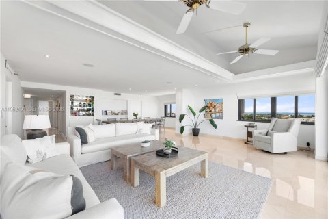 Купить кондоминиум в Ки-Бискейн, Флорида 2 спальни, 206.24м2, № 2007825 - фото 6