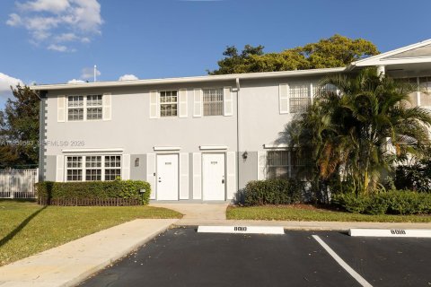 Condominio en Davie, Florida, 3 dormitorios  № 2019956