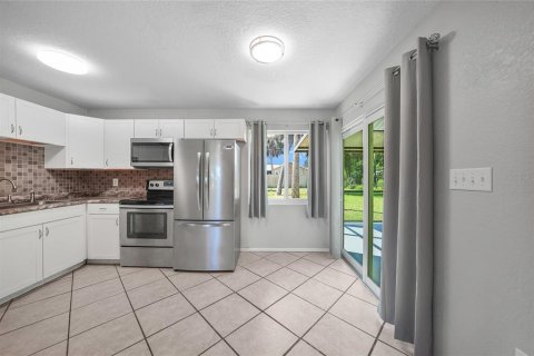 Casa en venta en Port Charlotte, Florida, 3 dormitorios, 102.19 m2 № 1902890 - foto 7