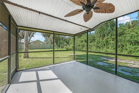 Casa en venta en Port Charlotte, Florida, 3 dormitorios, 102.19 m2 № 1902890 - foto 25
