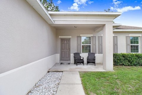House in Spring Hill, Florida 3 bedrooms, 148.64 sq.m. № 2167690 - photo 2