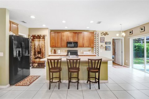 House in Spring Hill, Florida 3 bedrooms, 148.64 sq.m. № 2167690 - photo 9