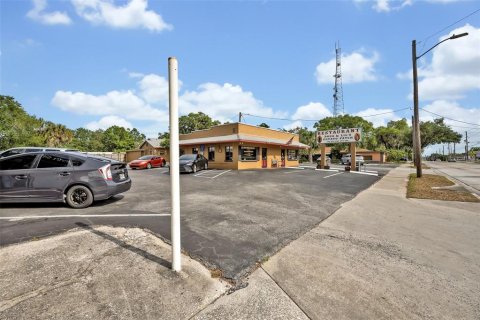 Propiedad comercial en venta en DeLand, Florida, 704.29 m2 № 1654810 - foto 13