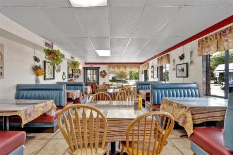 Propiedad comercial en venta en DeLand, Florida, 704.29 m2 № 1654810 - foto 22