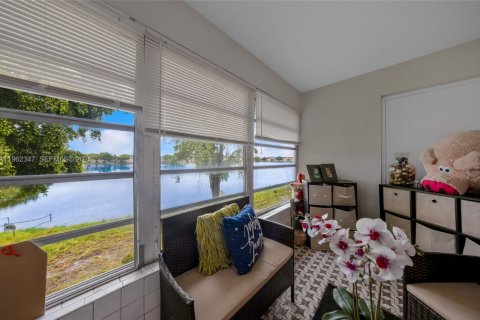 Condo in Miami, Florida, 2 bedrooms  № 2025565
