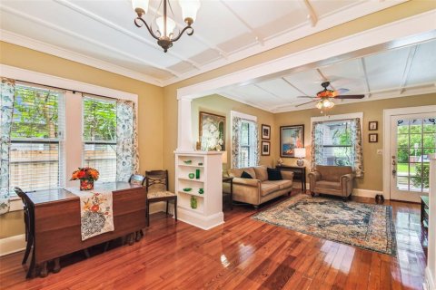 House in Tampa, Florida 2 bedrooms, 103.31 sq.m. № 1886275 - photo 8