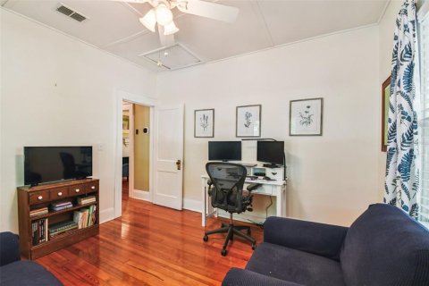 House in Tampa, Florida 2 bedrooms, 103.31 sq.m. № 1886275 - photo 14