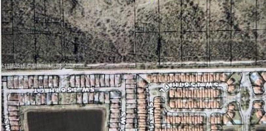 Land in Miami, Florida № 1092640