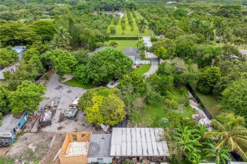 Villa ou maison à vendre à Homestead, Floride: 3 chambres, 223.62 m2 № 2068428 - photo 25