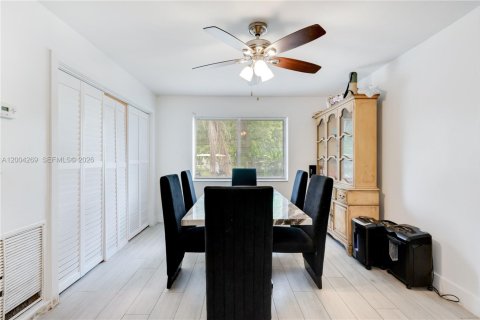 Villa ou maison à vendre à Homestead, Floride: 3 chambres, 223.62 m2 № 2068428 - photo 13