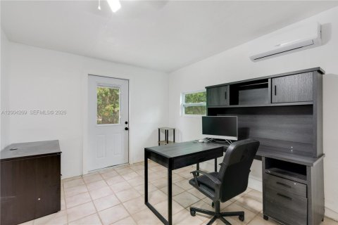 Villa ou maison à vendre à Homestead, Floride: 3 chambres, 223.62 m2 № 2068428 - photo 16