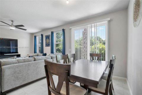 Touwnhouse à vendre à Mangonia Park, Floride: 3 chambres, 163.32 m2 № 1781433 - photo 28