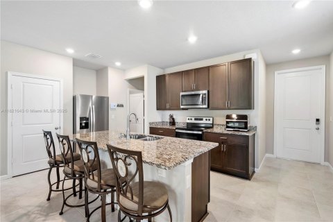 Touwnhouse à vendre à Mangonia Park, Floride: 3 chambres, 163.32 m2 № 1781433 - photo 4
