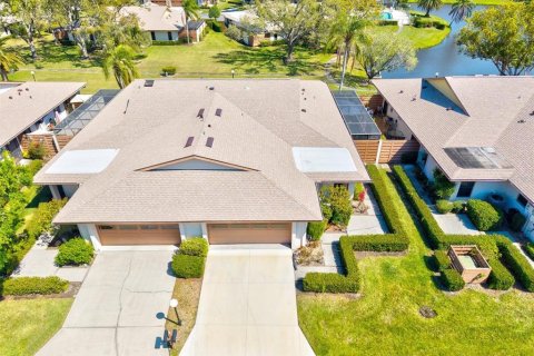 Casa en venta en Sarasota, Florida, 3 dormitorios, 161.37 m2 № 1584291 - foto 1