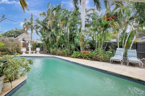 Casa en venta en Pembroke Pines, Florida, 4 dormitorios, 197.97 m2 № 1958688 - foto 21