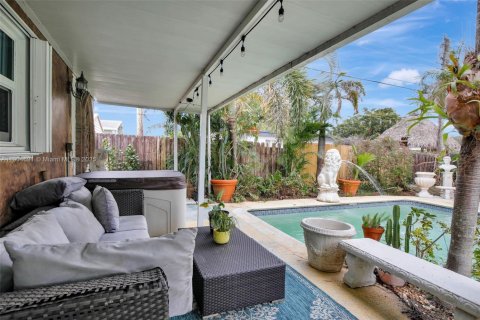 Casa en venta en Pembroke Pines, Florida, 4 dormitorios, 197.97 m2 № 1958688 - foto 24