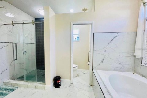 Villa ou maison à louer à Sarasota, Floride: 3 chambres, 184.6 m2 № 2426885 - photo 25