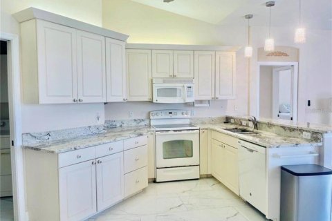 Villa ou maison à louer à Sarasota, Floride: 3 chambres, 184.6 m2 № 2426885 - photo 19
