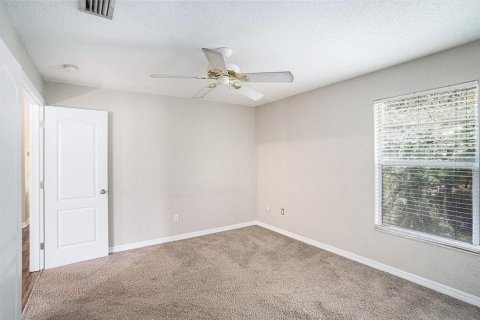 Condo in Lutz, Florida, 3 bedrooms  № 1835447 - photo 17